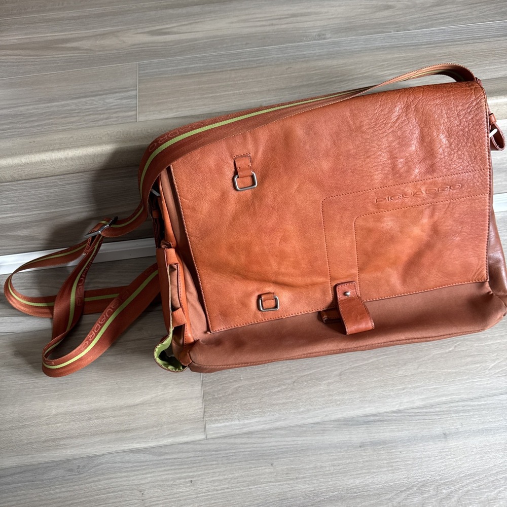 Piquadro Orange Brown Leather Laptop Messenger bag‎ w/ bottle carrier W/strap